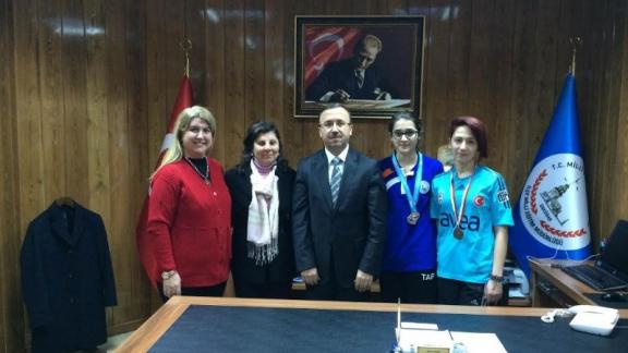 Mithatpaşa Mesleki ve Teknik Anadolu Lisesi  öğrencisi Miray AKBULUT Türkcell Yıldızlar Türkiye Şampiyonasında Yüksek Atlamada 1. Oldu.