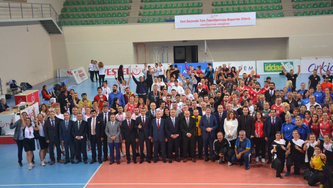 Türkiye Öğretmenler Kupası Kapanış Töreni